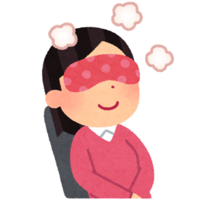 ホットアイマスクで眼を休める女性のイラスト